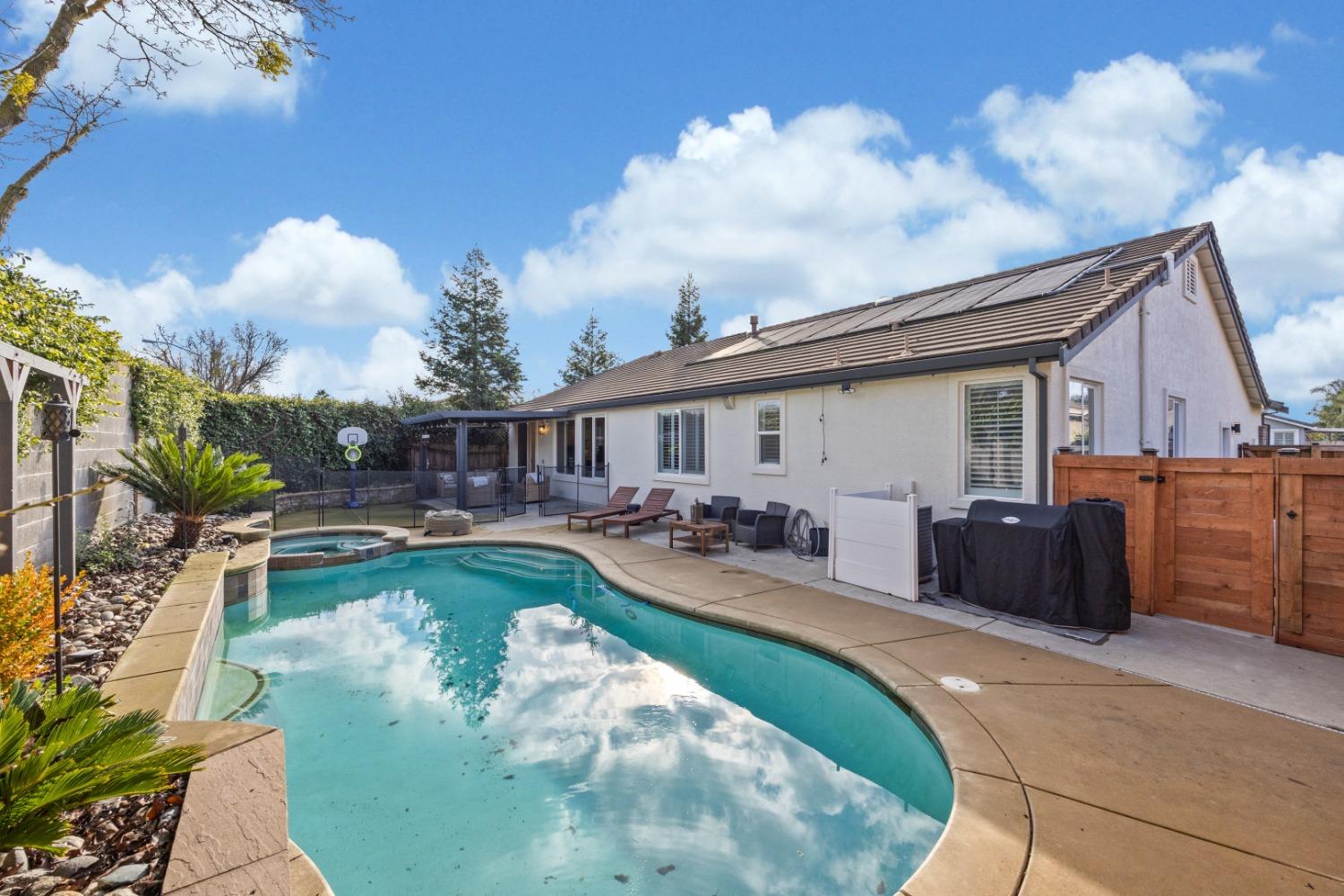 1151 Paddington Circle