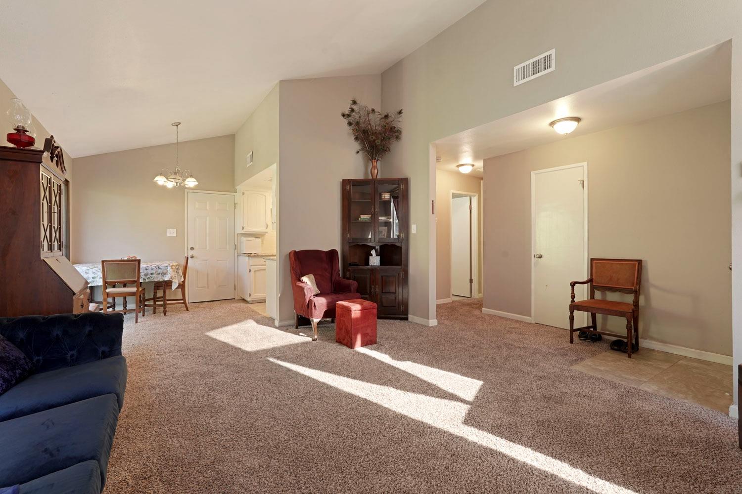 2457 W Elm Street