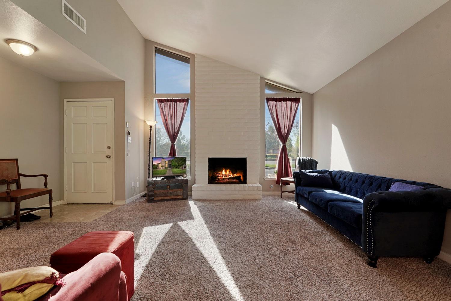 2457 W Elm Street