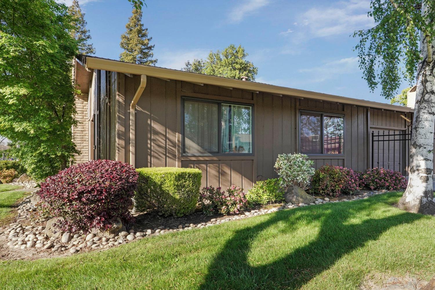 2457 W Elm Street