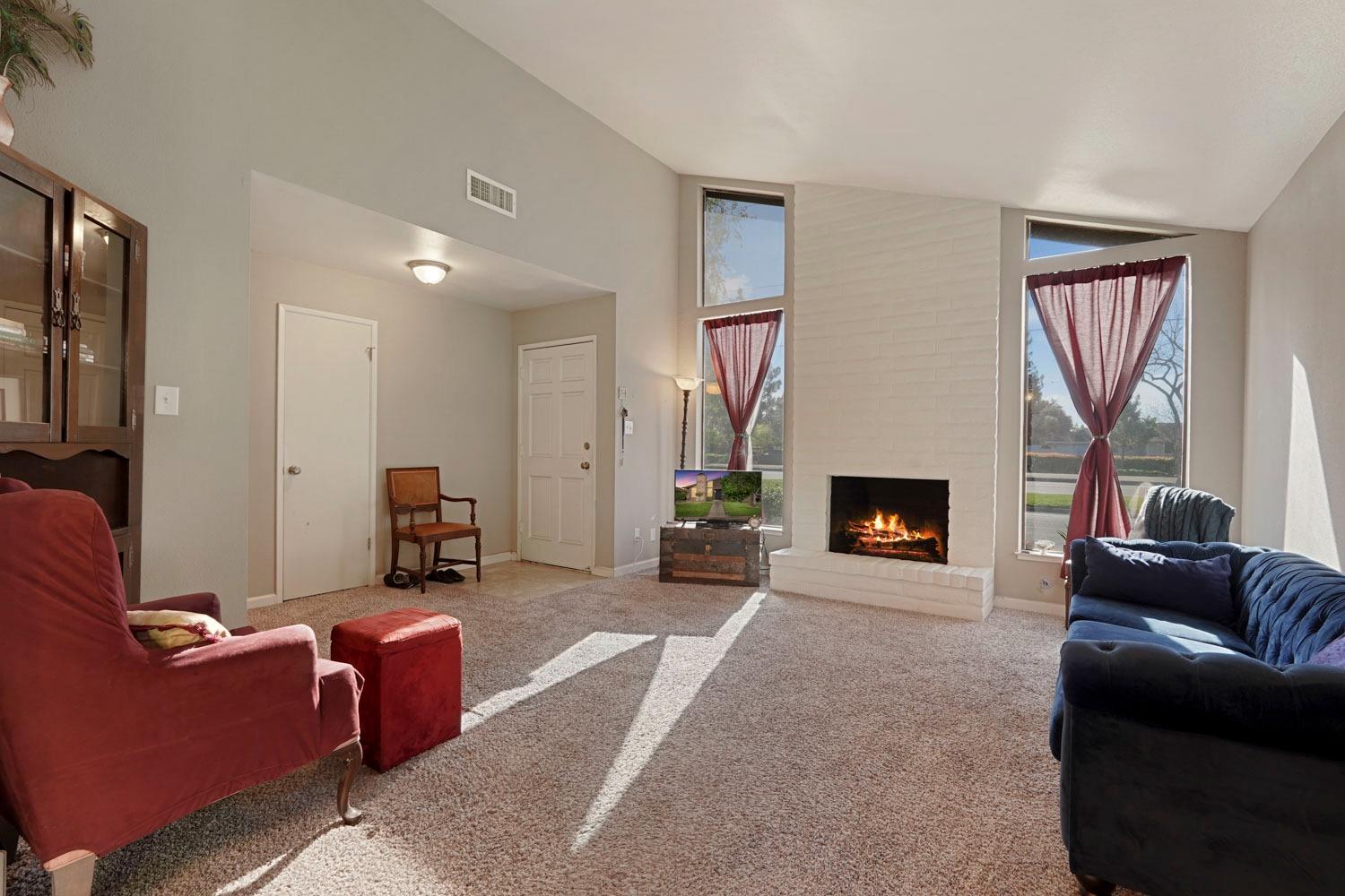 2457 W Elm Street