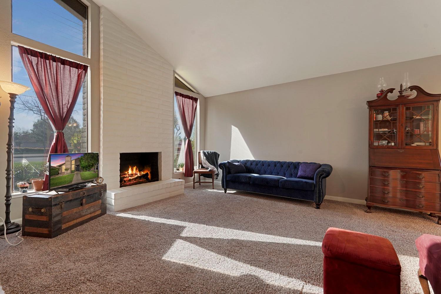2457 W Elm Street