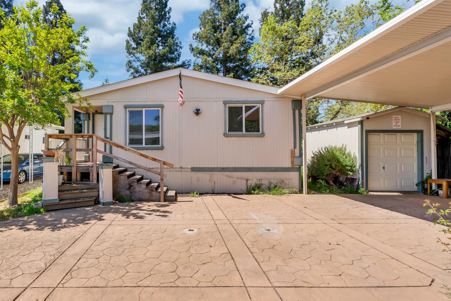 31 Shrine Way