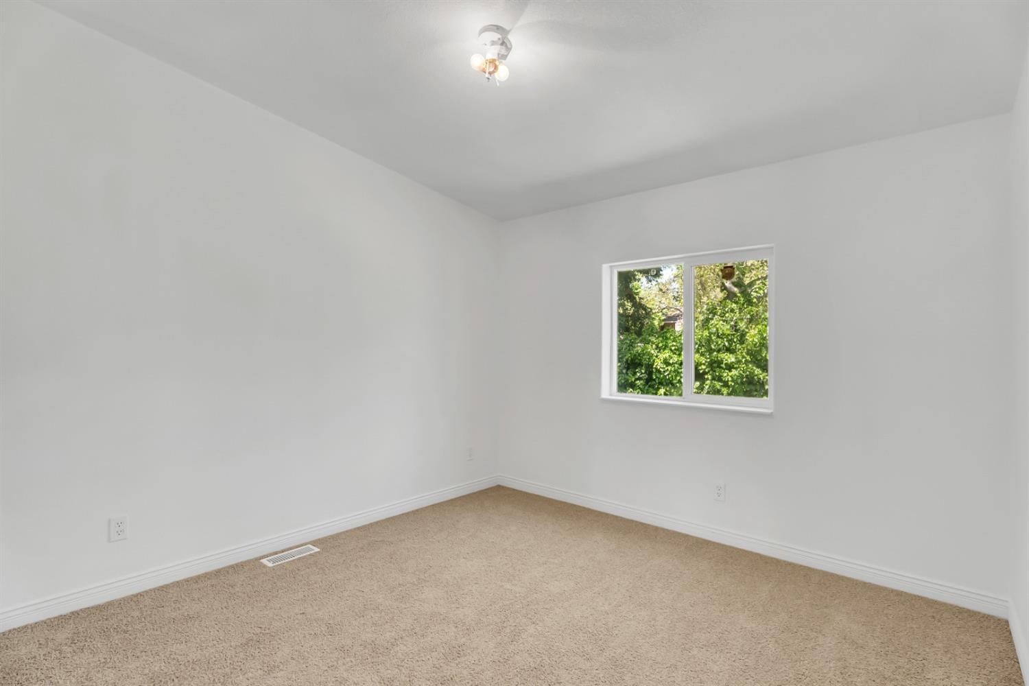 31 Shrine Way