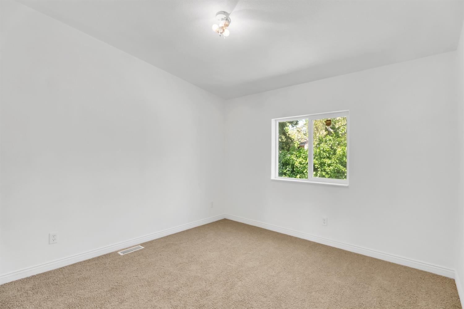 31 Shrine Way