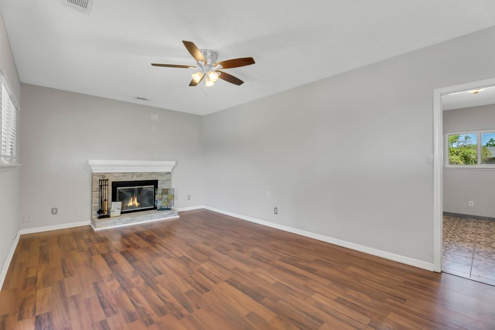 576 Thomsen Road