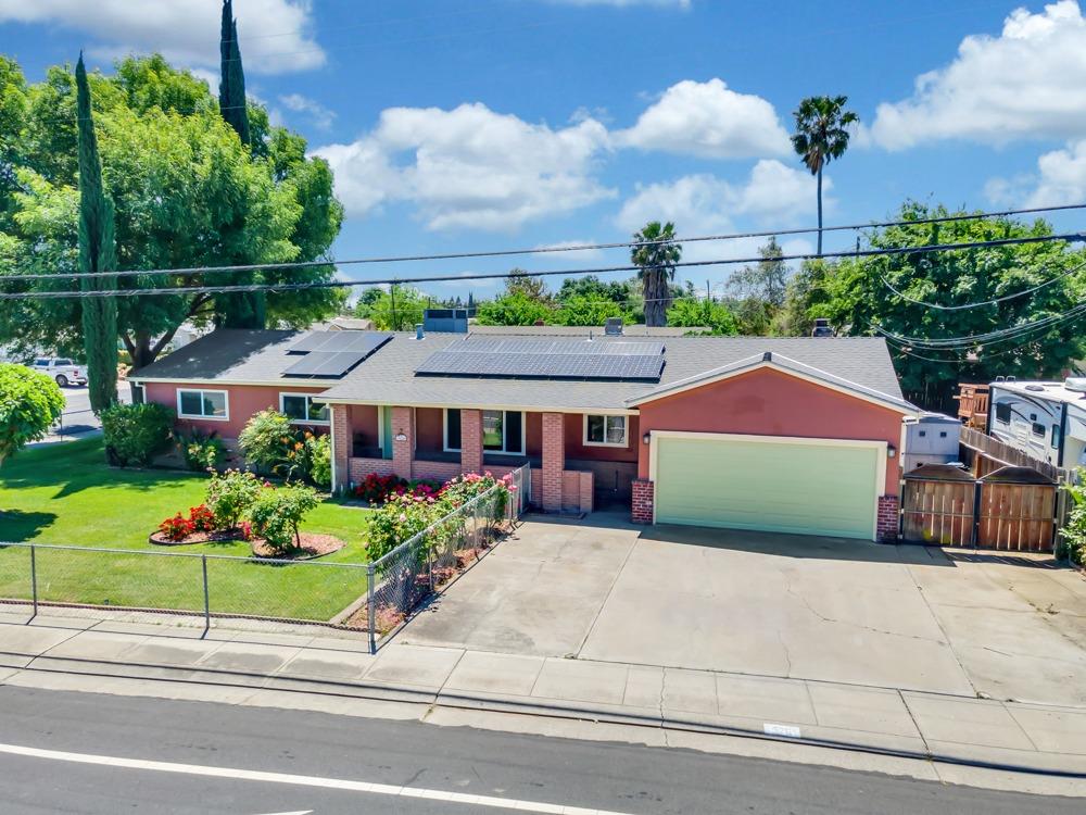 576 Thomsen Road