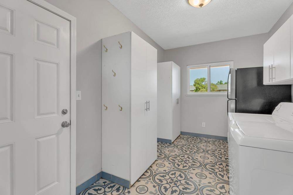 576 Thomsen Road