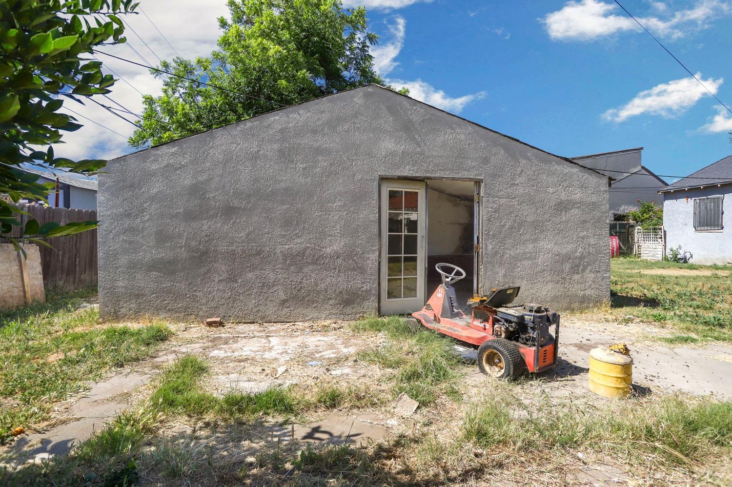 3529 Sierra Madre
