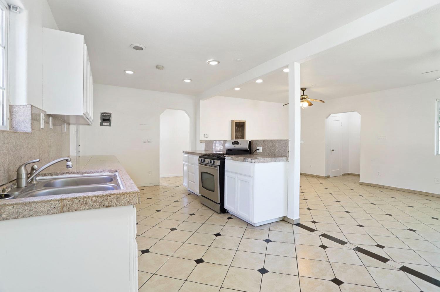 3529 Sierra Madre