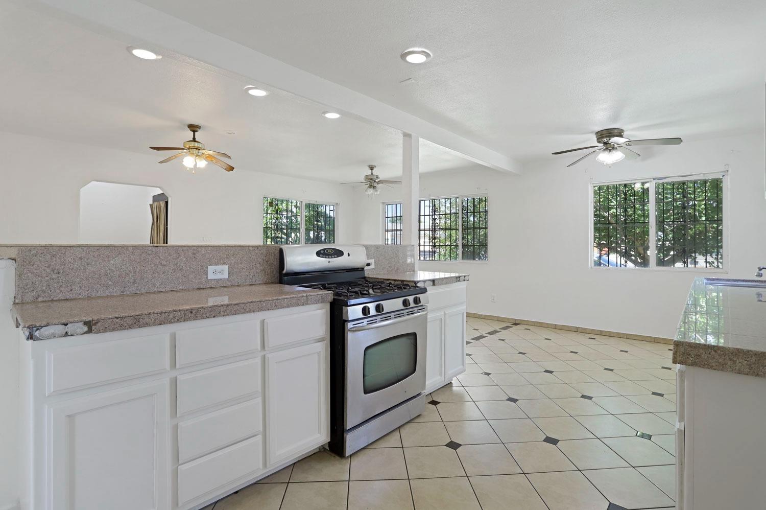 3529 Sierra Madre