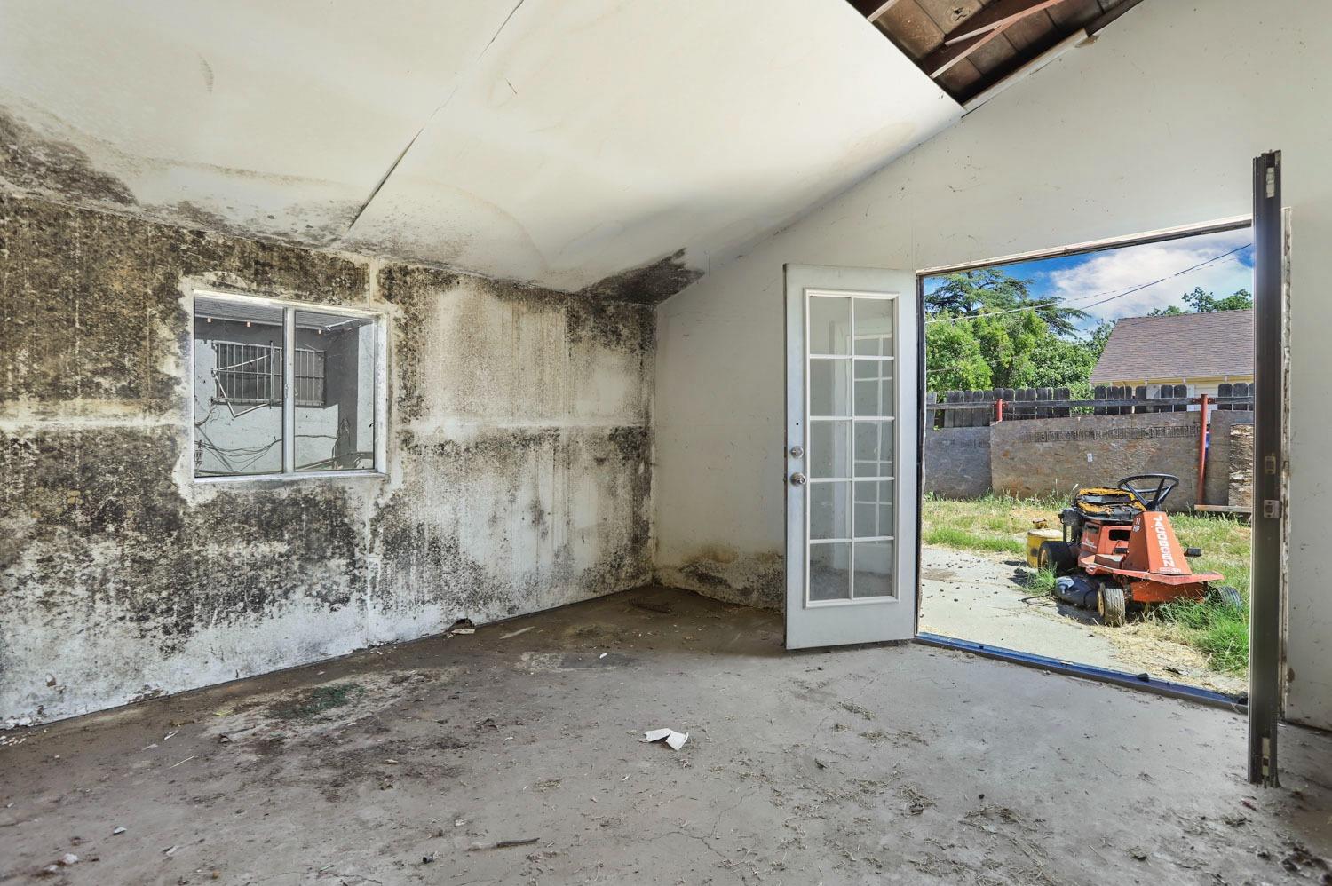3529 Sierra Madre