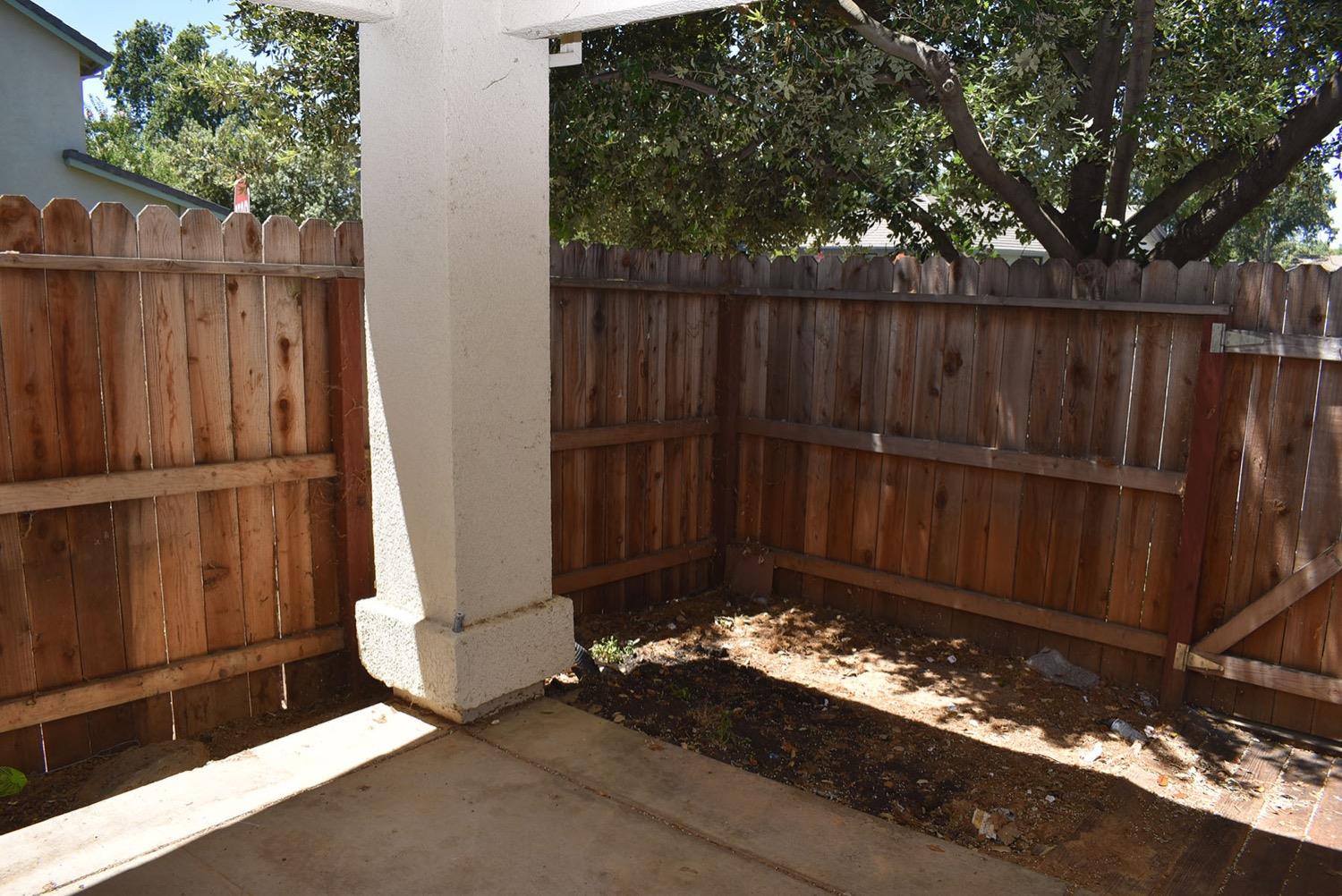 828 Lupine Court