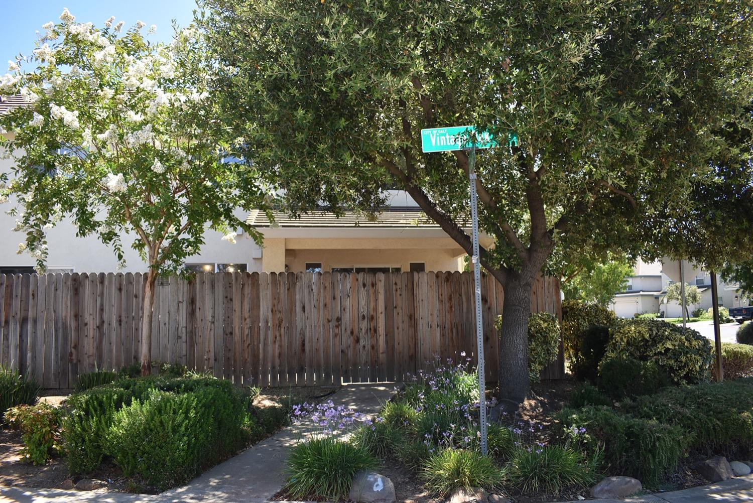 828 Lupine Court