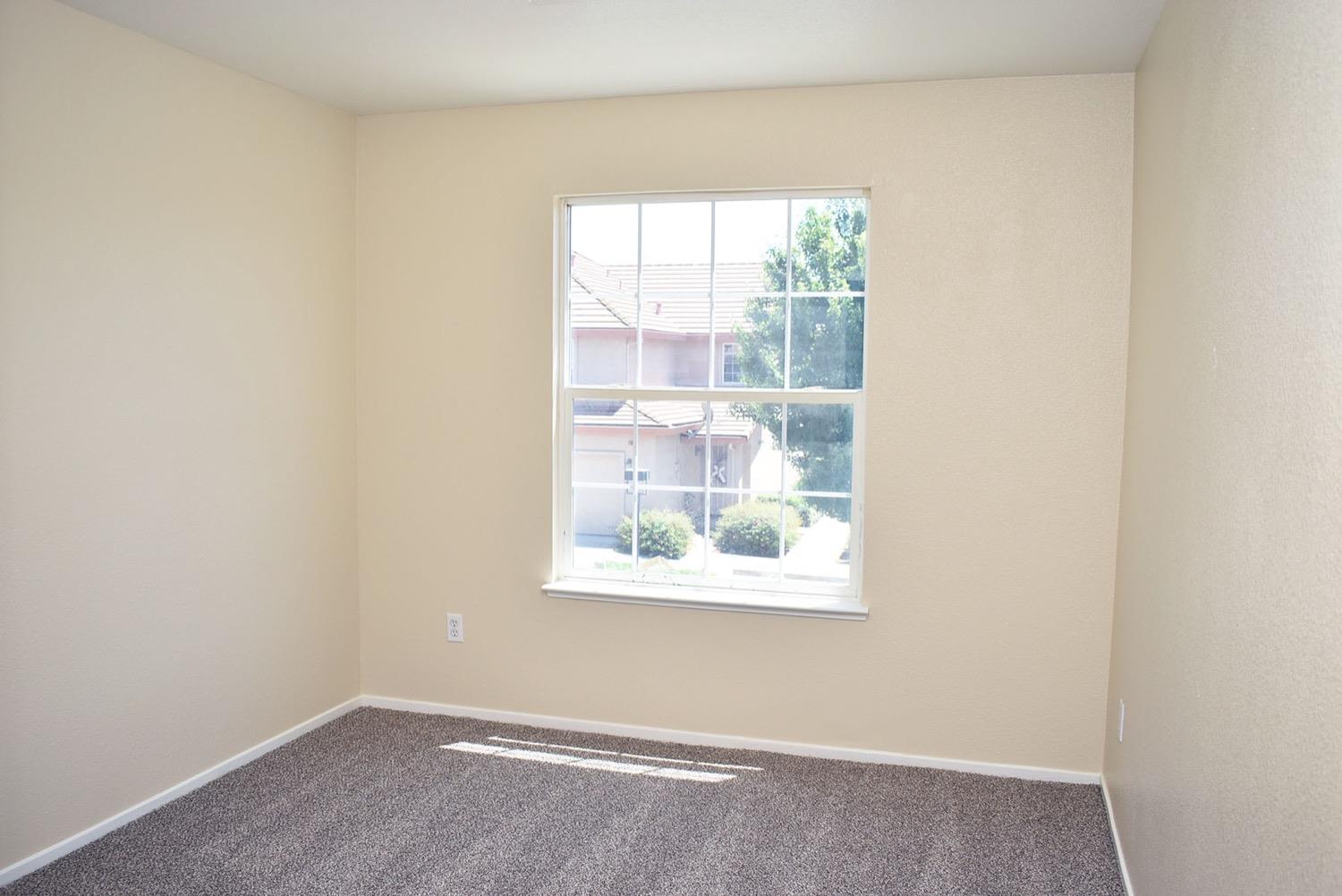 828 Lupine Court
