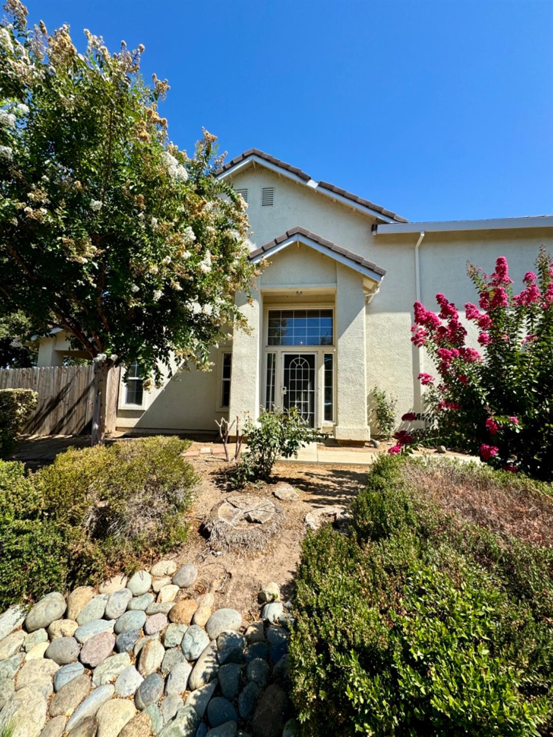 828 Lupine Court
