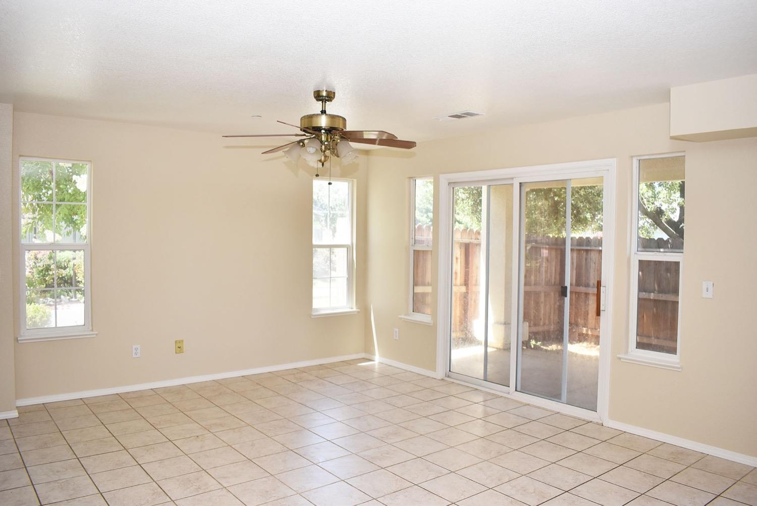 828 Lupine Court