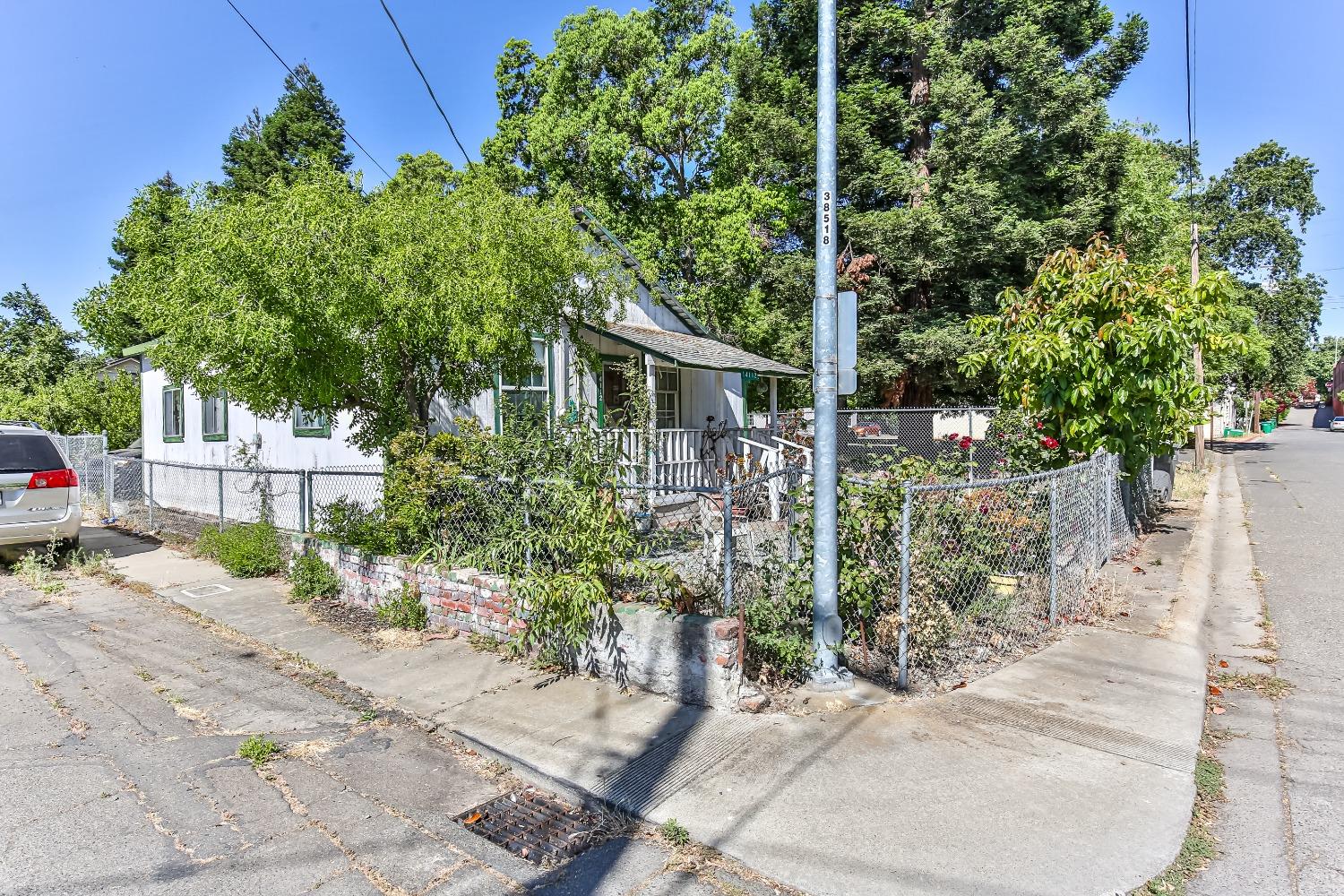 14112 Grove Street