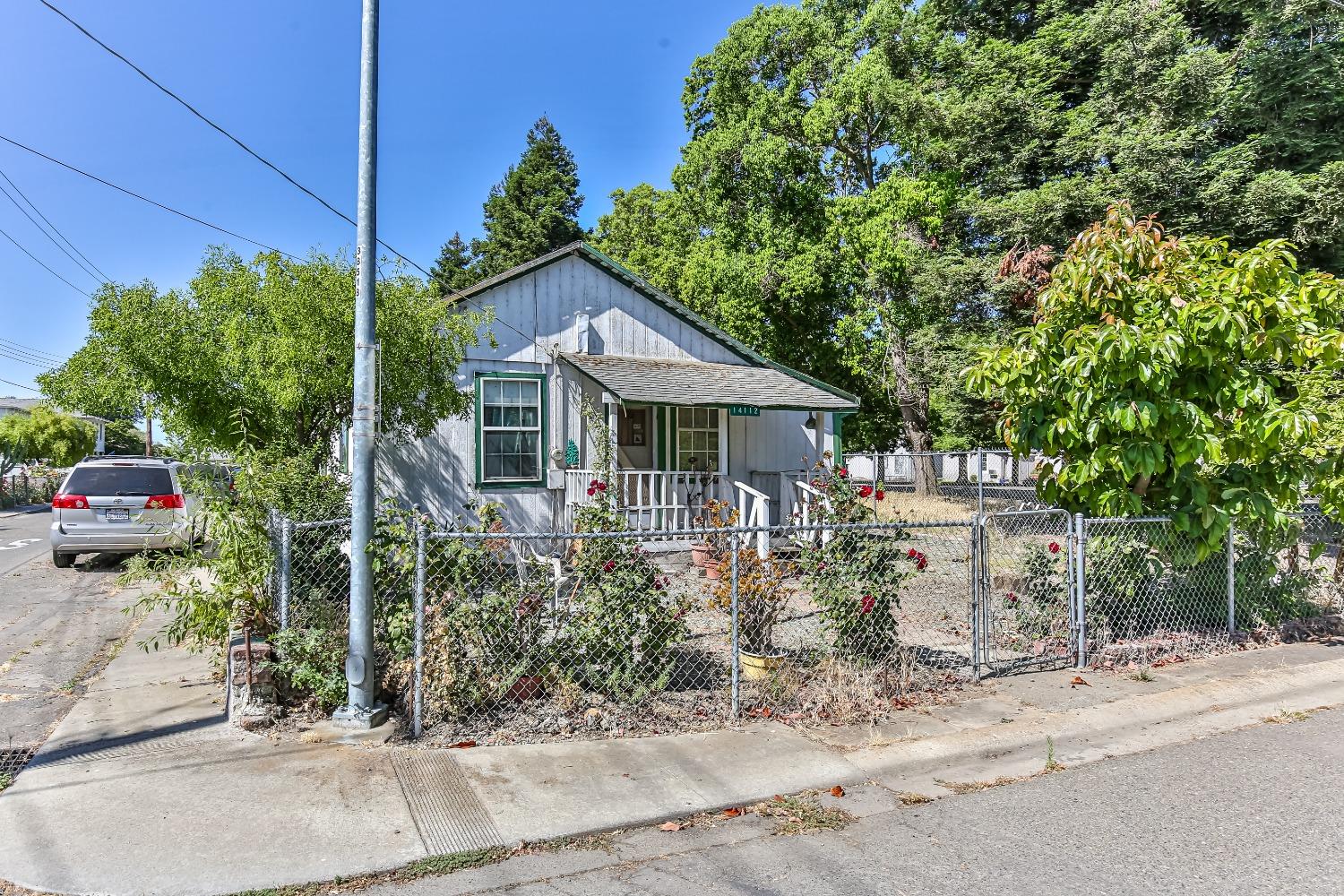 14112 Grove Street
