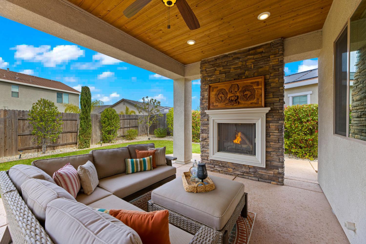 9104 Plympton Loop