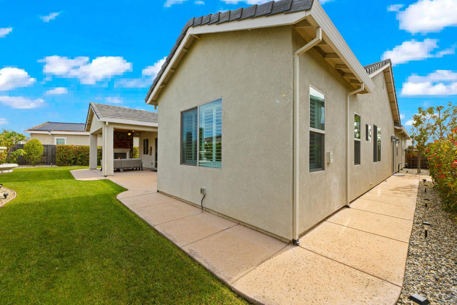 9104 Plympton Loop