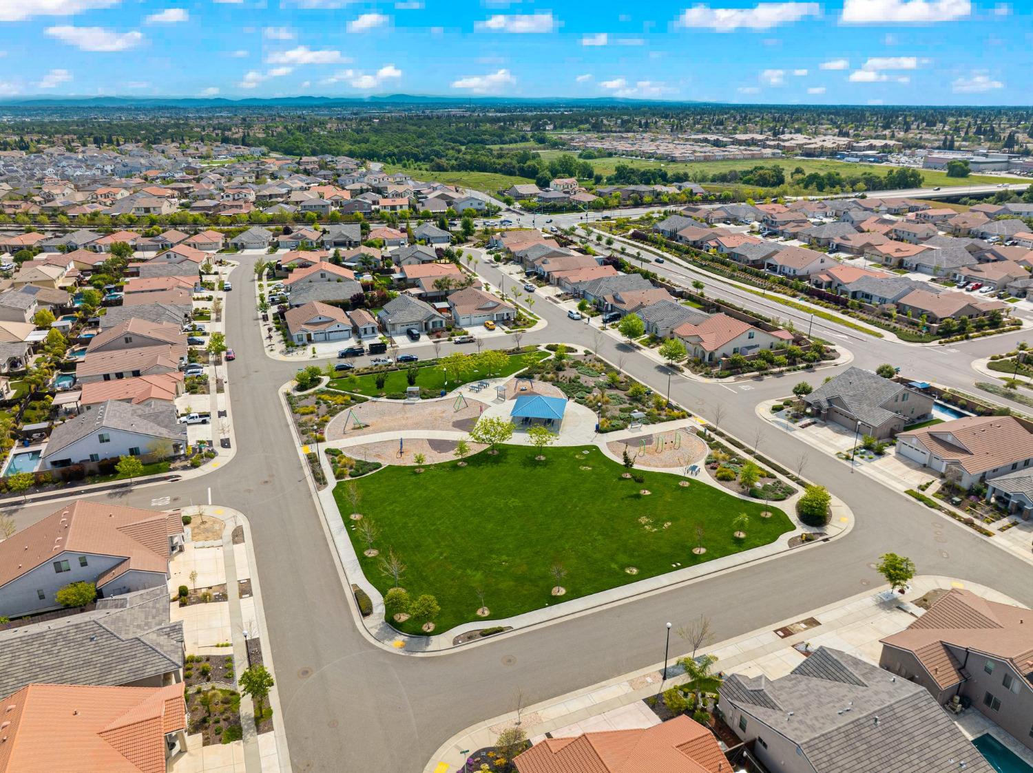 9104 Plympton Loop