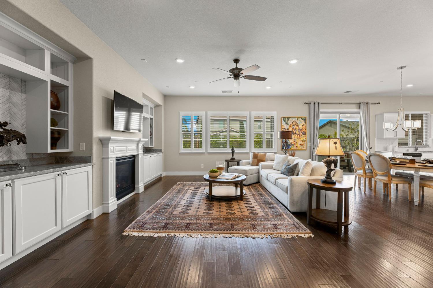 9104 Plympton Loop