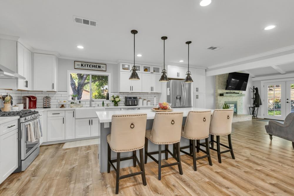 3534 Altamont