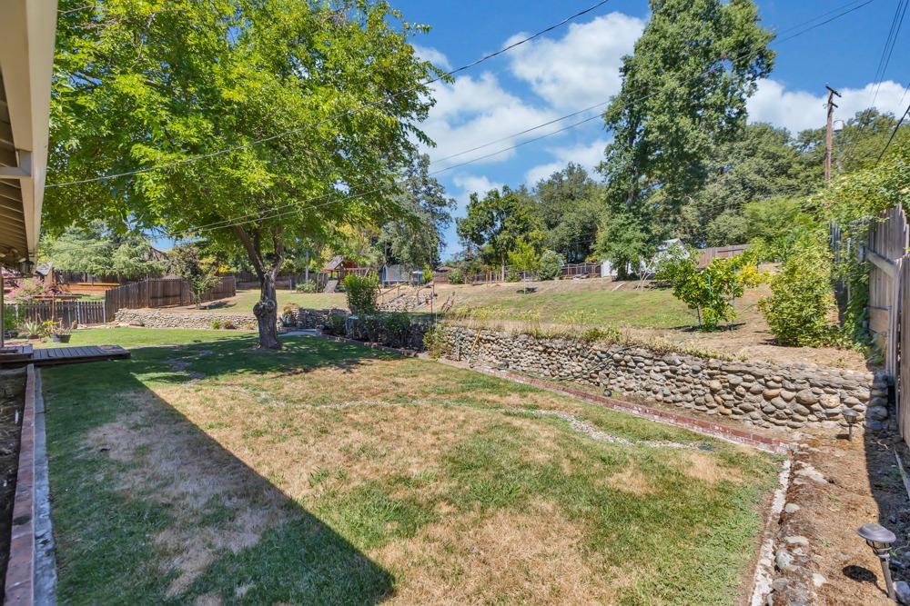 3534 Altamont