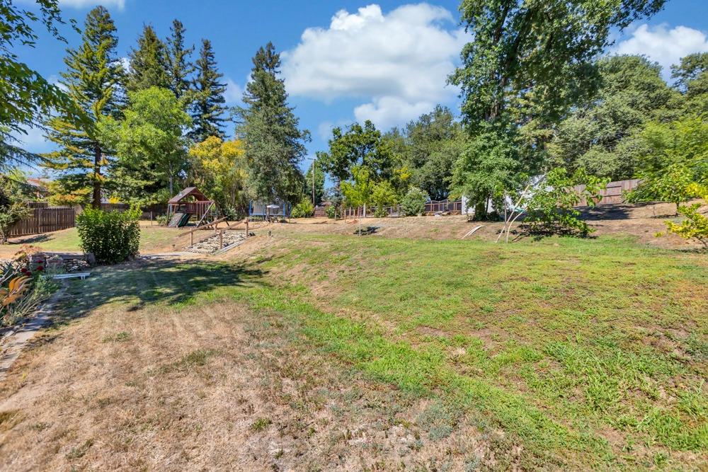 3534 Altamont