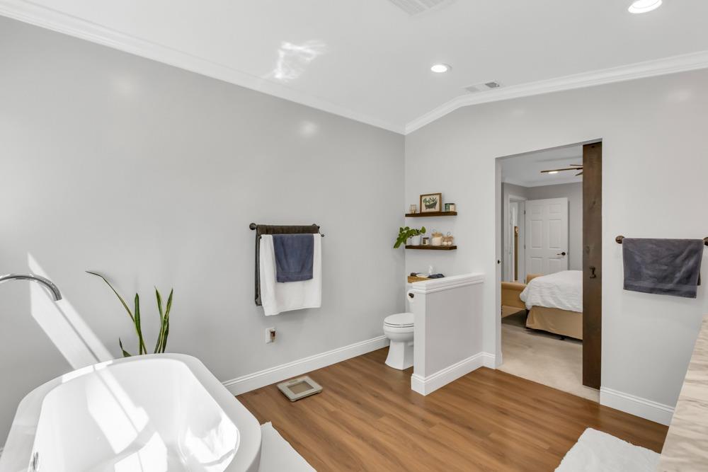 3534 Altamont