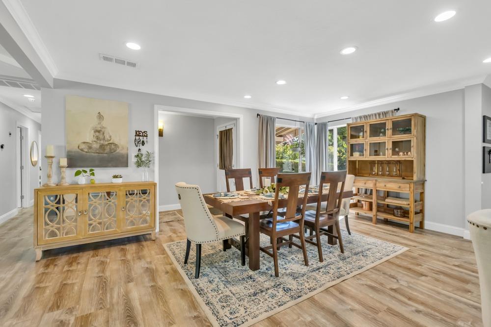 3534 Altamont