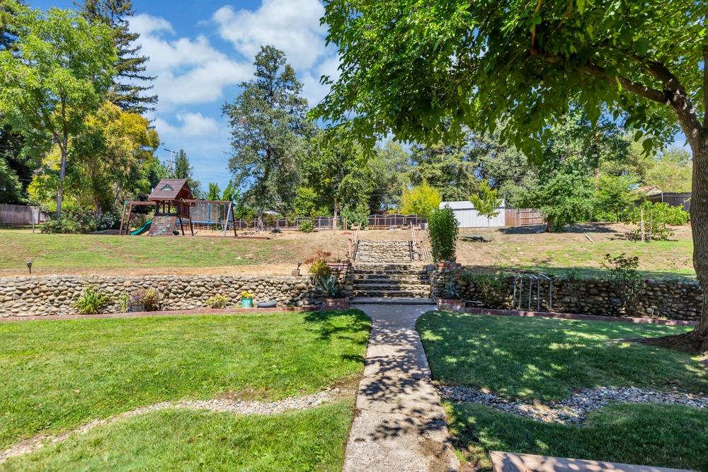3534 Altamont