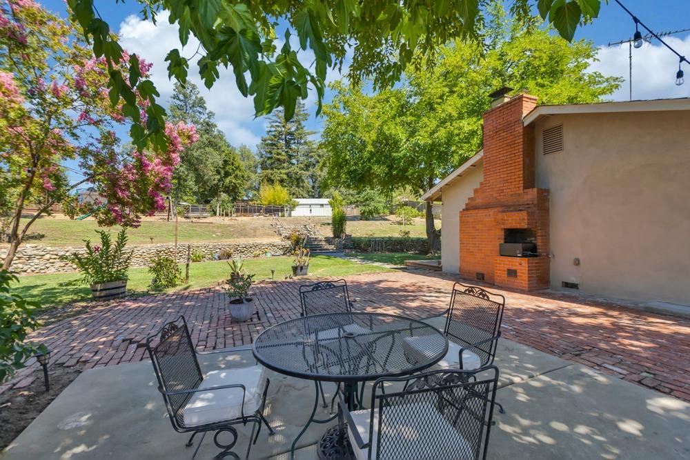 3534 Altamont