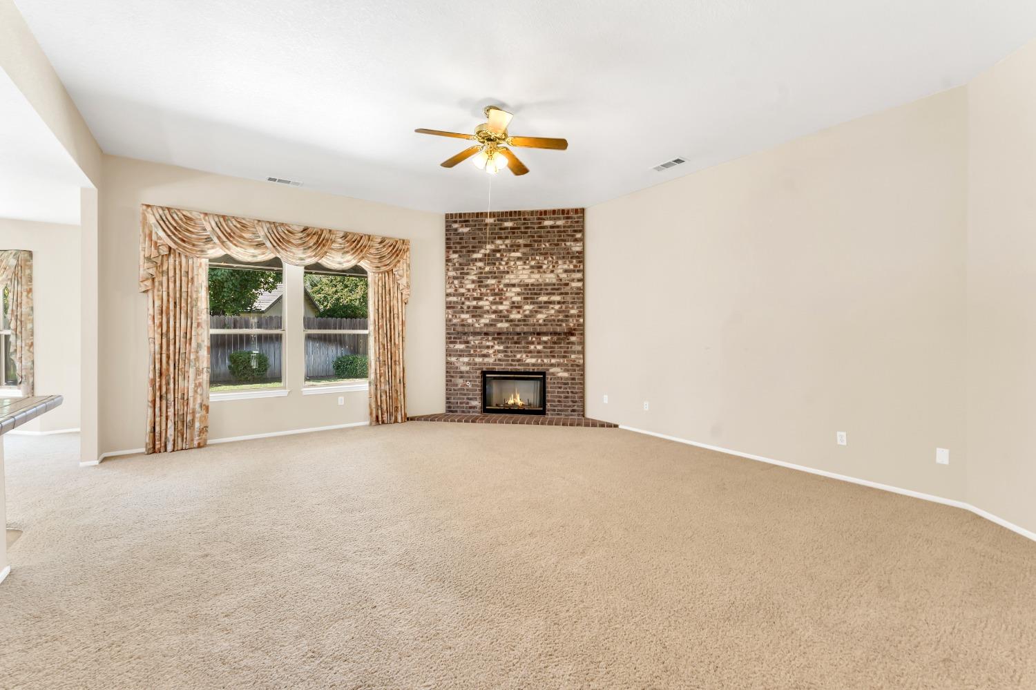 368 Emerald Oak Drive