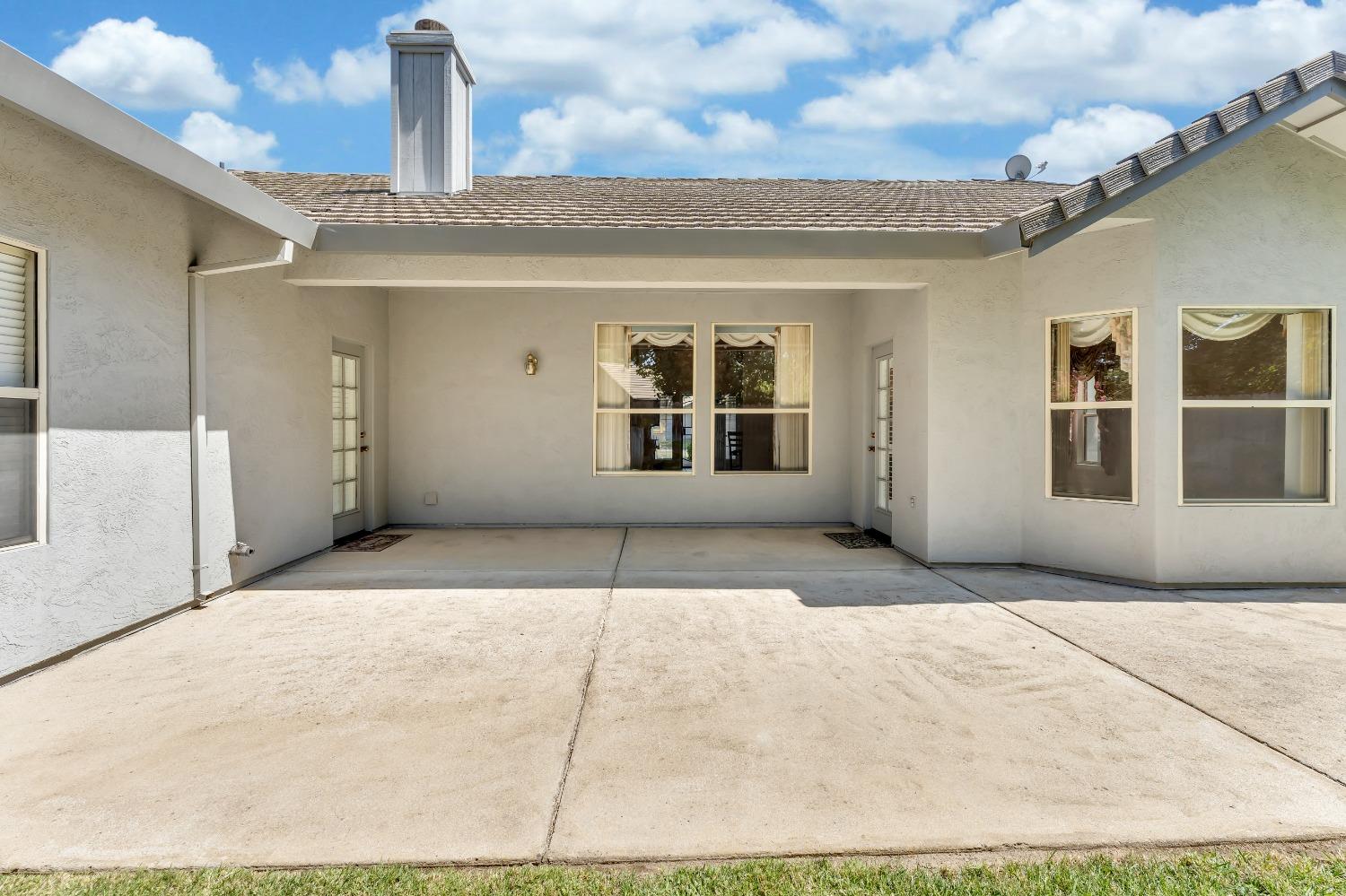 368 Emerald Oak Drive