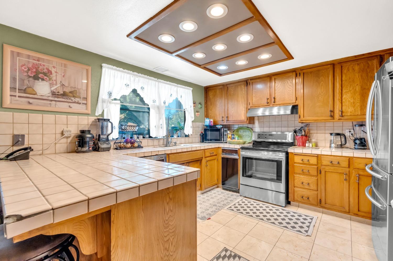 9727 Majestic Lane