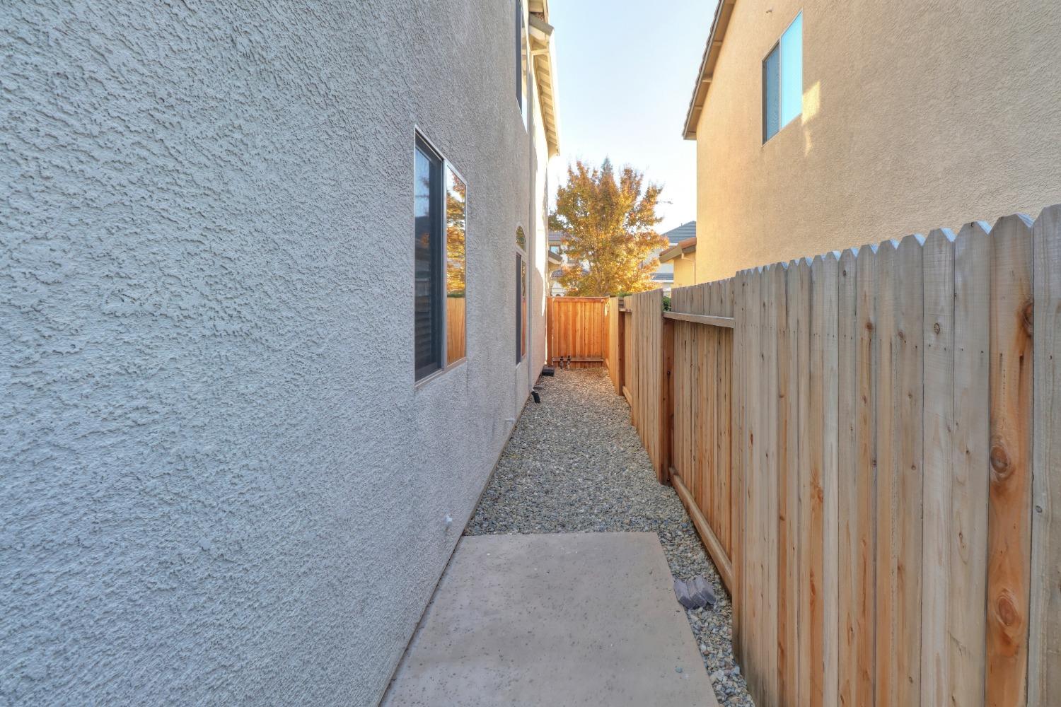1609 Red Squirrel Street