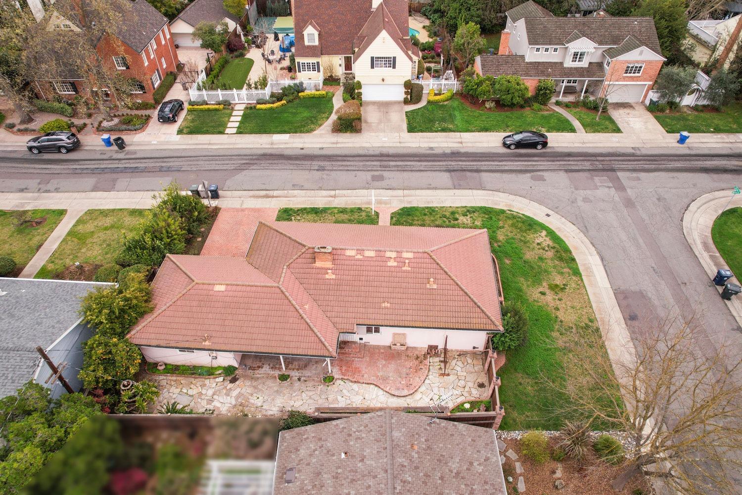 4450 Mead Avenue