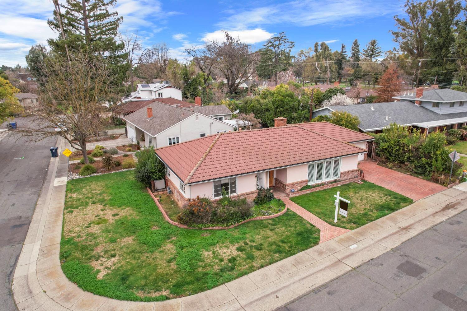 4450 Mead Avenue