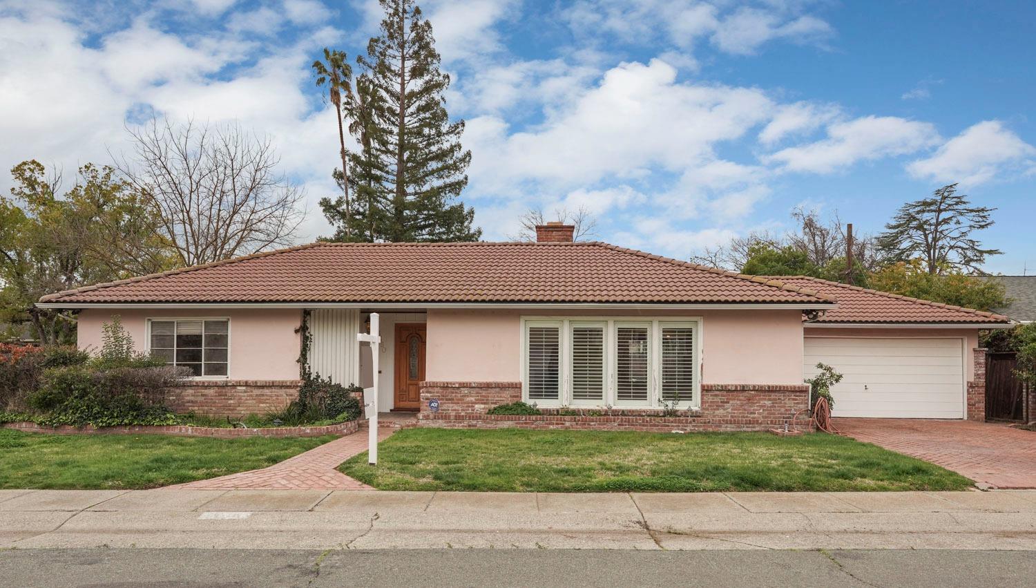 4450 Mead Avenue