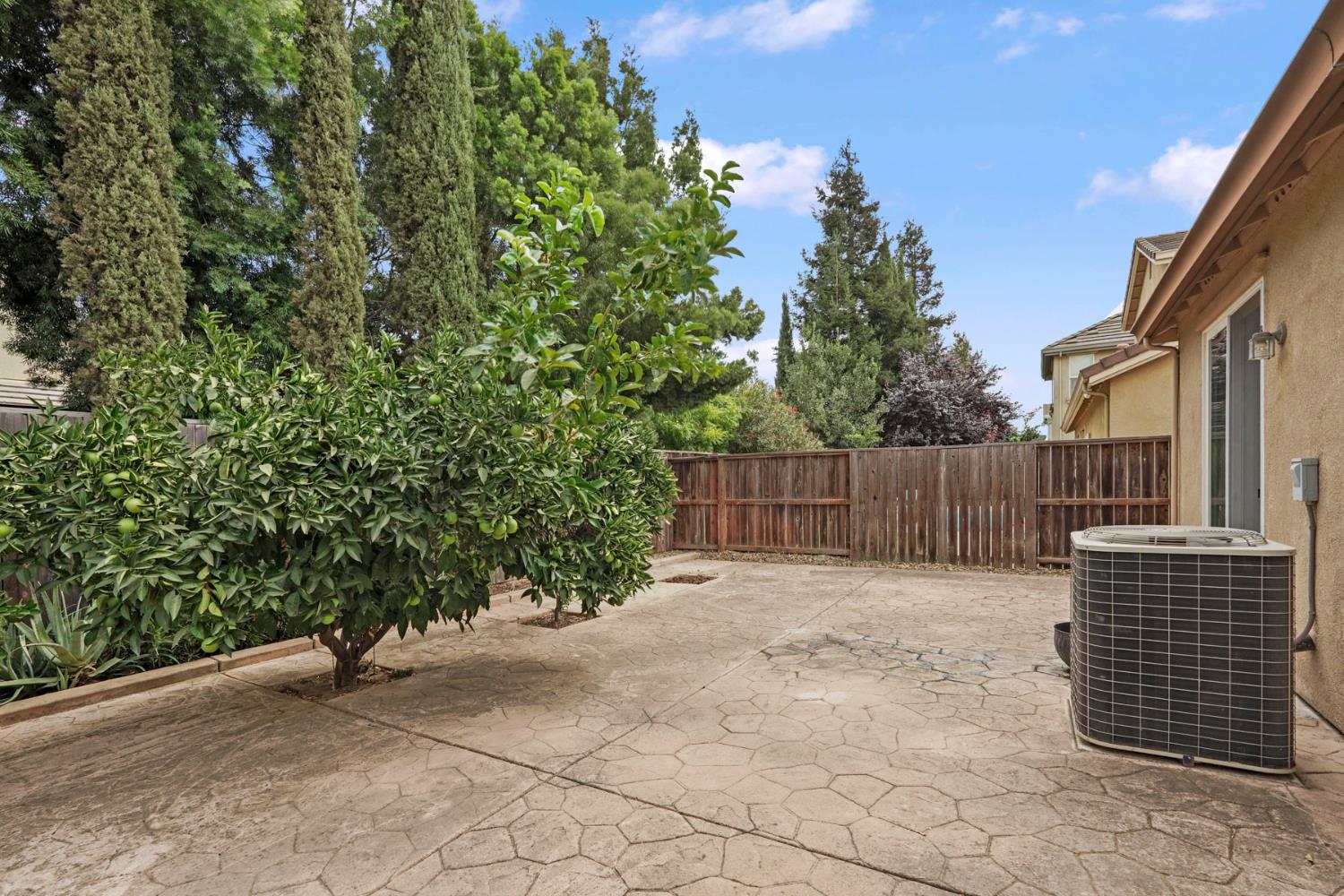 2454 Legacy Way