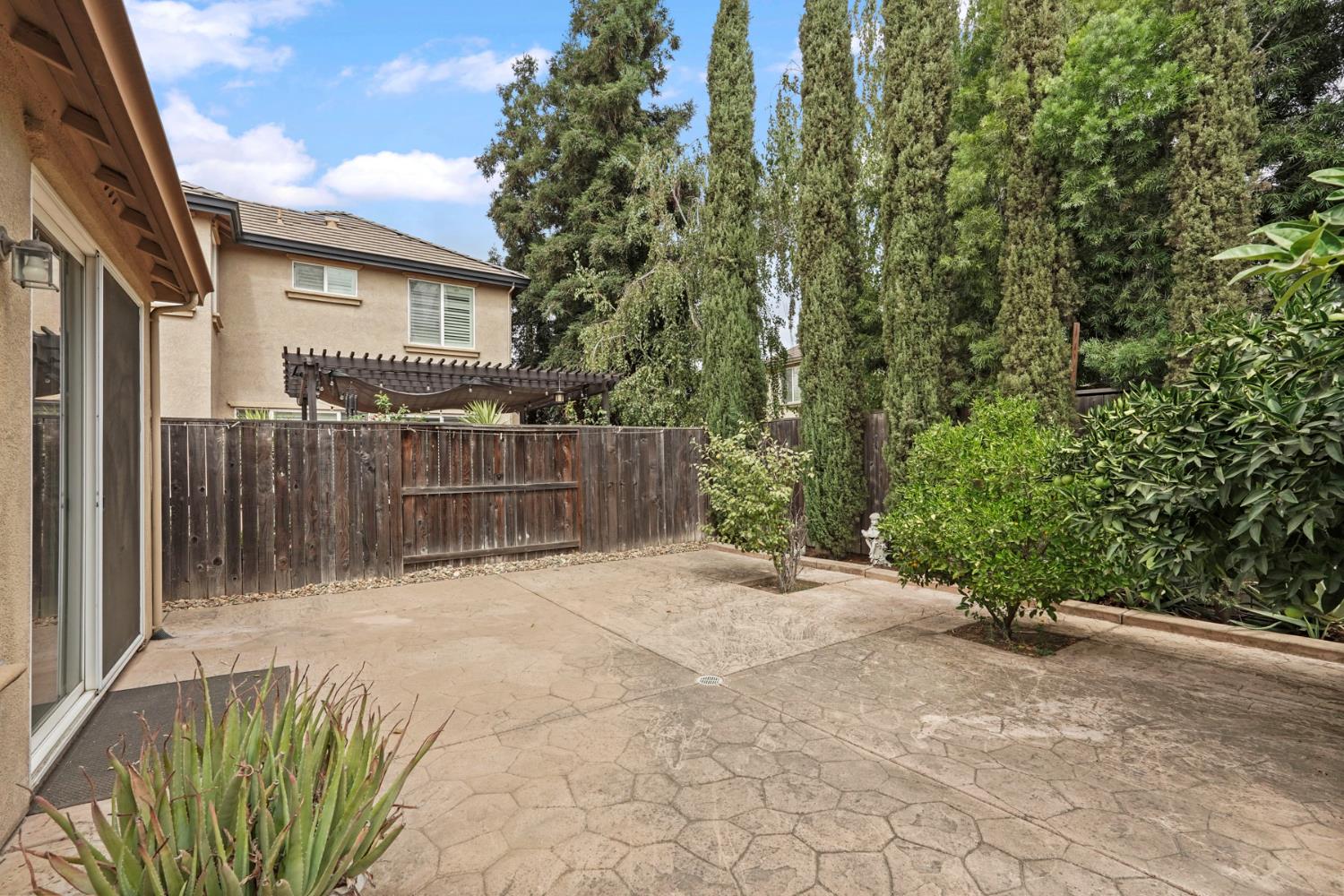 2454 Legacy Way