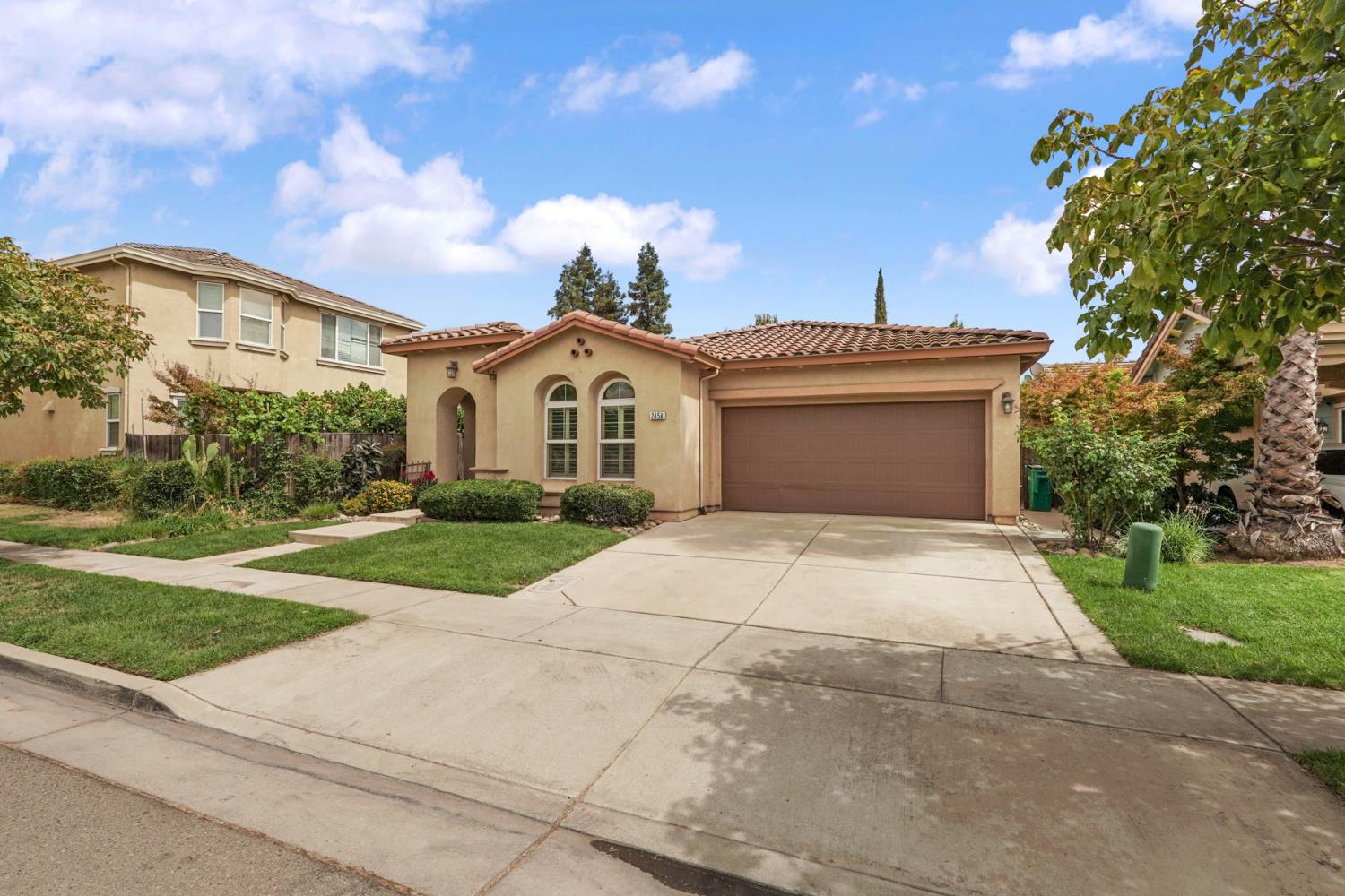 2454 Legacy Way