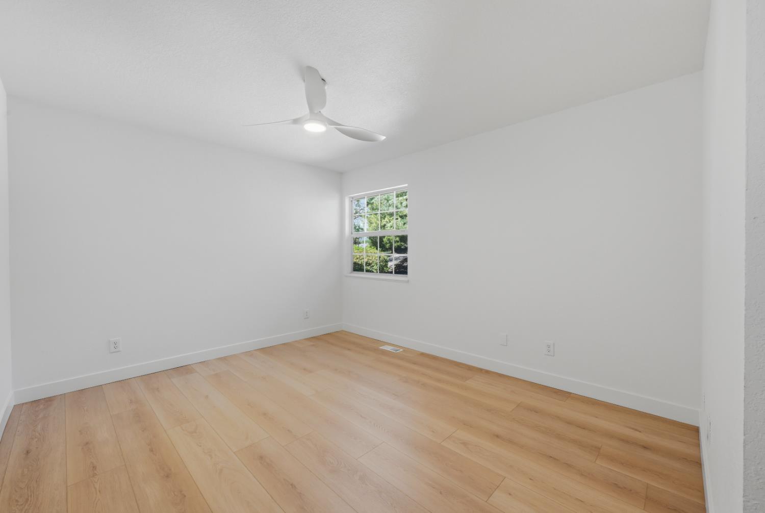 3020 Oakwood Road