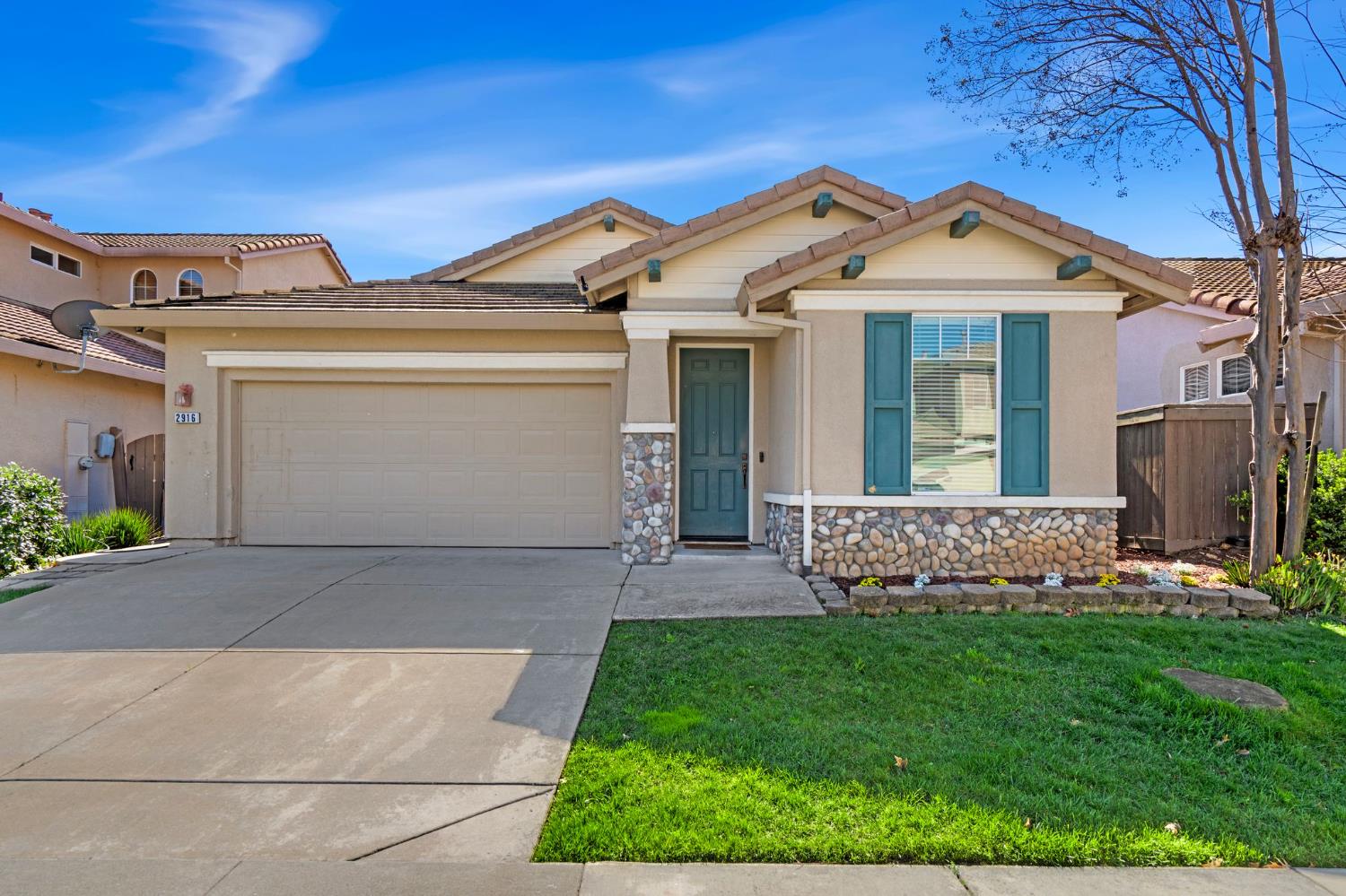 2916 N Platte Way