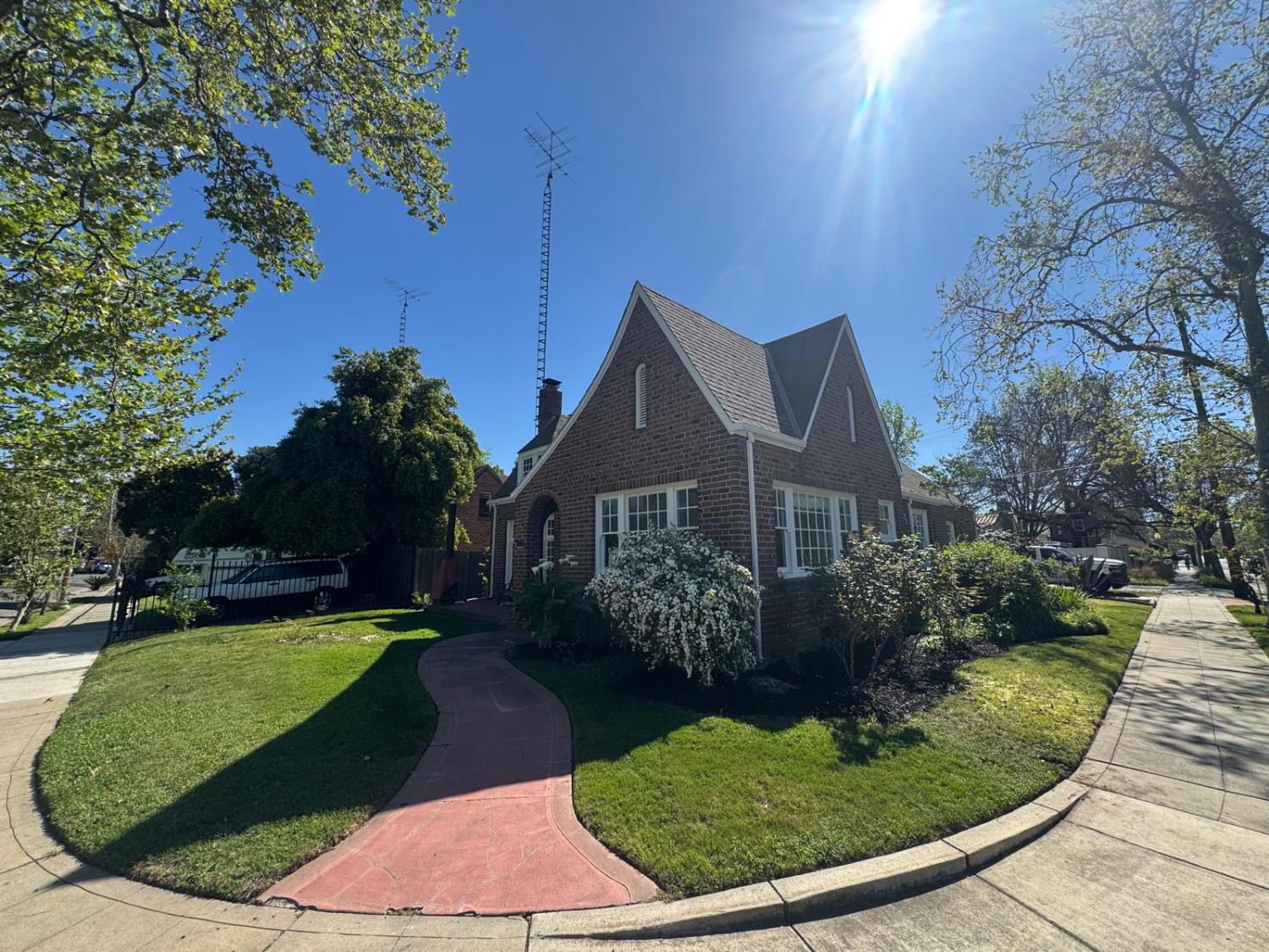 52 W Adams Street