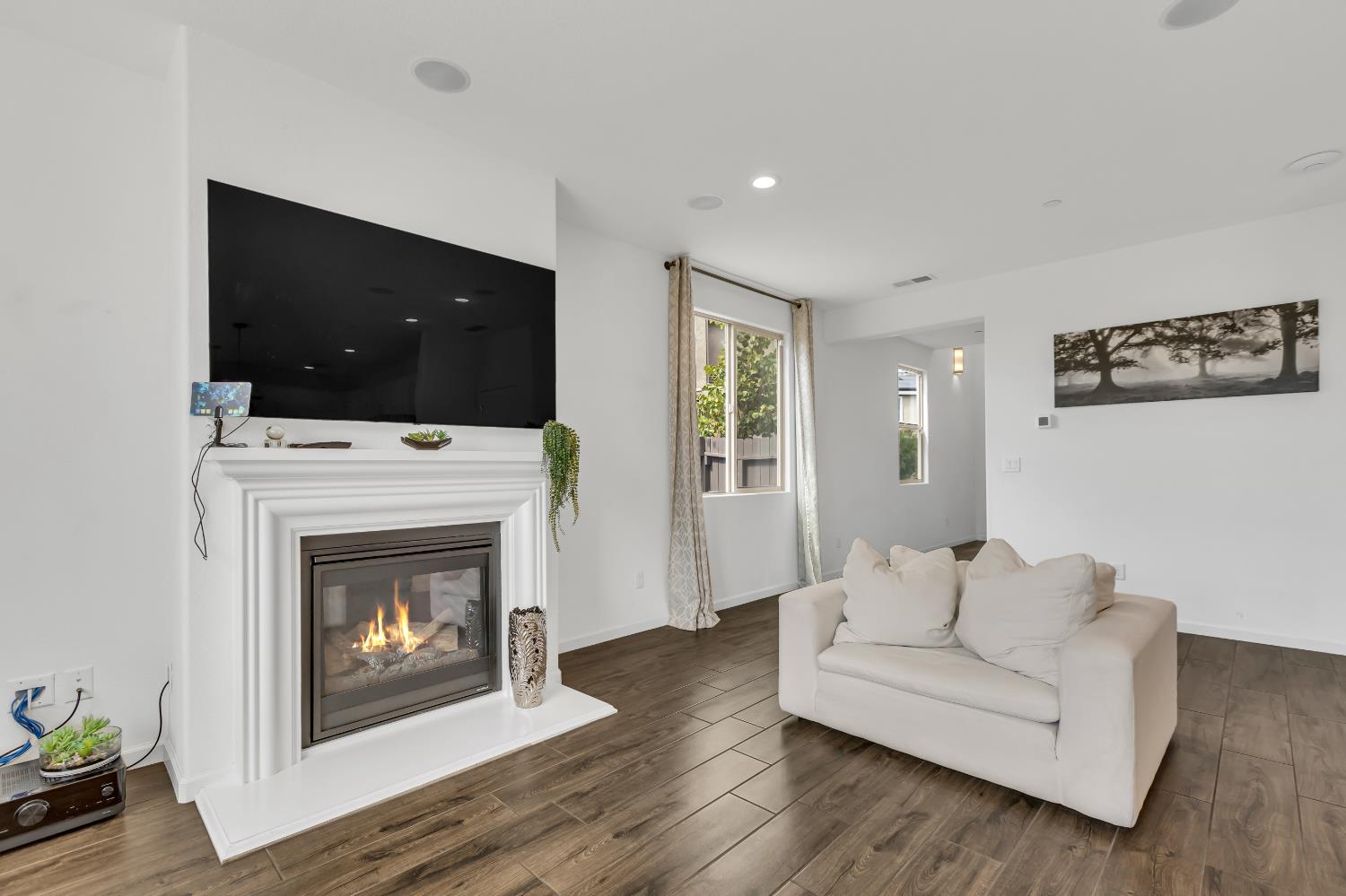 2816 Balaton Court