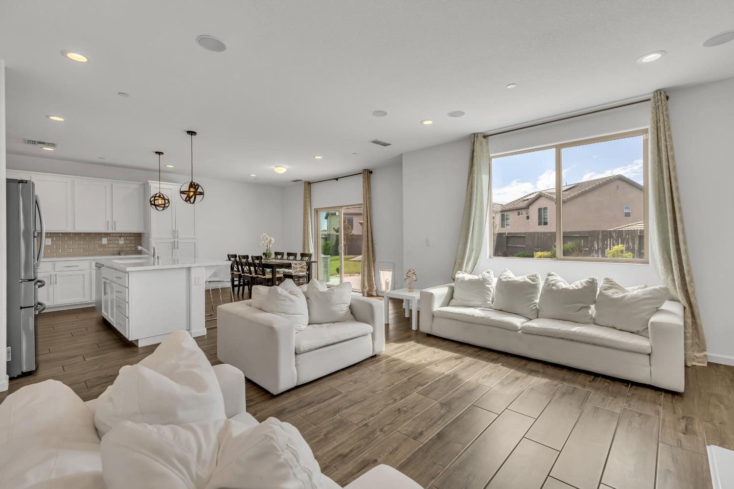2816 Balaton Court