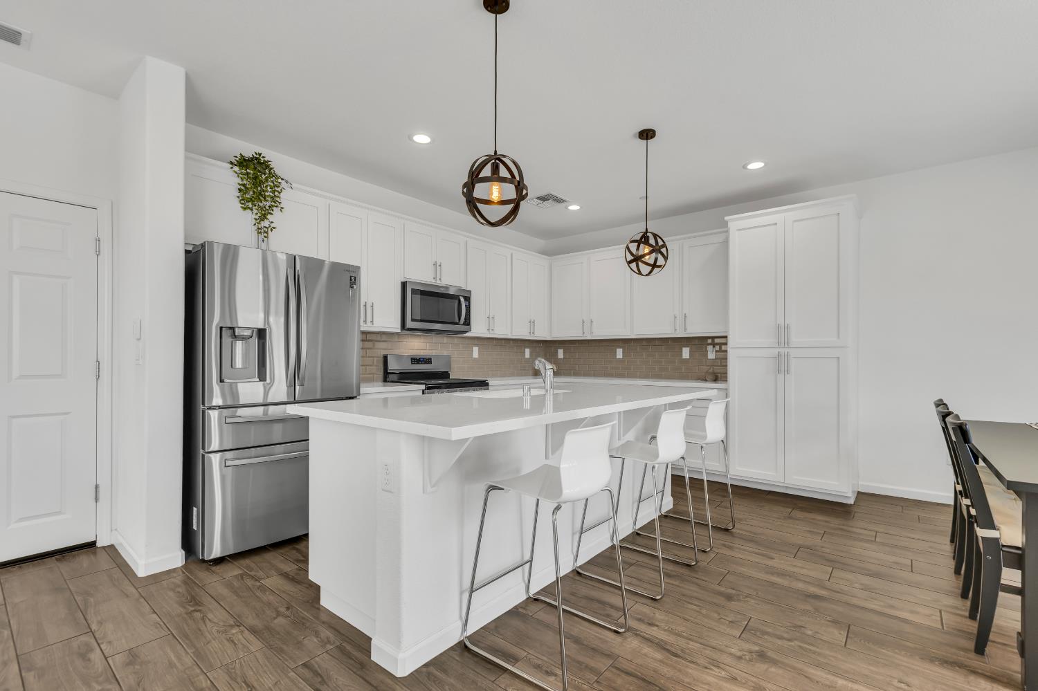 2816 Balaton Court